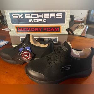 Skechers women’s Squad Sr food service shoe. Wide width